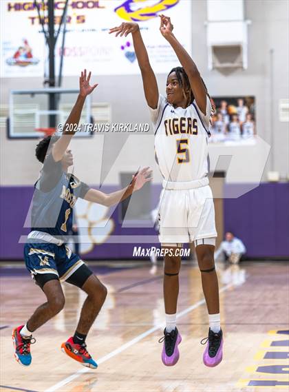 Thumbnail 1 in Moody @ Springville photogallery.