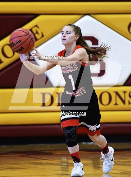 Thumbnail 3 in Calvary Chapel Christian vs Lincoln County (NIAA 2A Final) photogallery.
