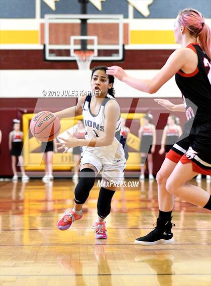 Thumbnail 1 in Calvary Chapel Christian vs Lincoln County (NIAA 2A Final) photogallery.