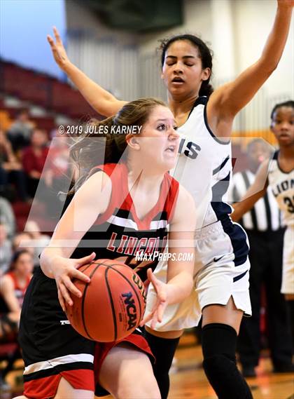 Thumbnail 2 in Calvary Chapel Christian vs Lincoln County (NIAA 2A Final) photogallery.