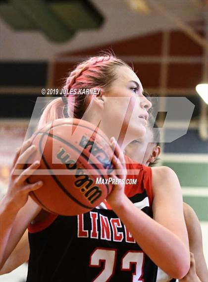 Thumbnail 3 in Calvary Chapel Christian vs Lincoln County (NIAA 2A Final) photogallery.