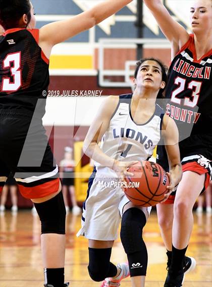 Thumbnail 1 in Calvary Chapel Christian vs Lincoln County (NIAA 2A Final) photogallery.
