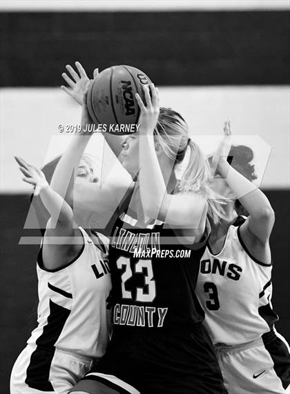 Thumbnail 2 in Calvary Chapel Christian vs Lincoln County (NIAA 2A Final) photogallery.