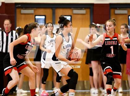 Thumbnail 1 in Calvary Chapel Christian vs Lincoln County (NIAA 2A Final) photogallery.