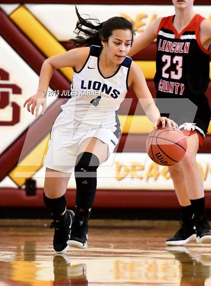 Thumbnail 3 in Calvary Chapel Christian vs Lincoln County (NIAA 2A Final) photogallery.