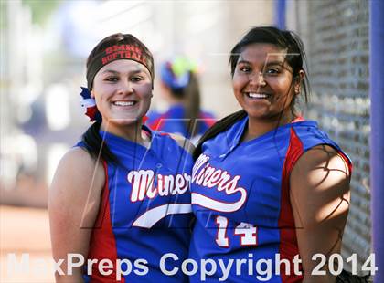Thumbnail 2 in Valley Christian vs. San Manuel (AIA D4 Final) photogallery.