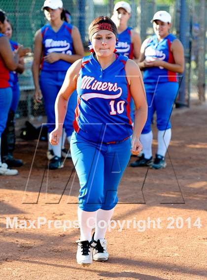 Thumbnail 3 in Valley Christian vs. San Manuel (AIA D4 Final) photogallery.
