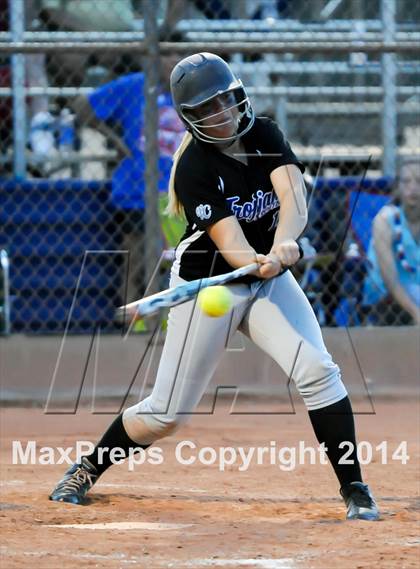 Thumbnail 3 in Valley Christian vs. San Manuel (AIA D4 Final) photogallery.
