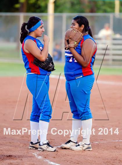 Thumbnail 1 in Valley Christian vs. San Manuel (AIA D4 Final) photogallery.