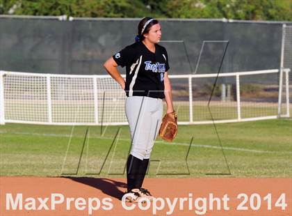 Thumbnail 3 in Valley Christian vs. San Manuel (AIA D4 Final) photogallery.