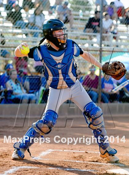 Thumbnail 1 in Valley Christian vs. San Manuel (AIA D4 Final) photogallery.