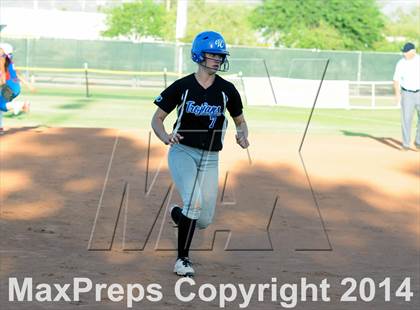 Thumbnail 3 in Valley Christian vs. San Manuel (AIA D4 Final) photogallery.