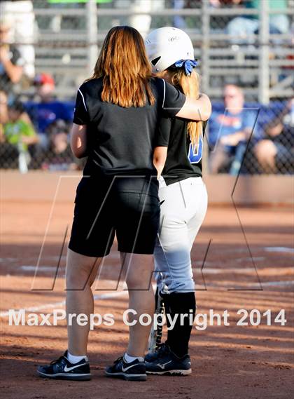 Thumbnail 1 in Valley Christian vs. San Manuel (AIA D4 Final) photogallery.