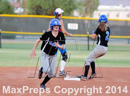 Thumbnail 3 in Valley Christian vs. San Manuel (AIA D4 Final) photogallery.