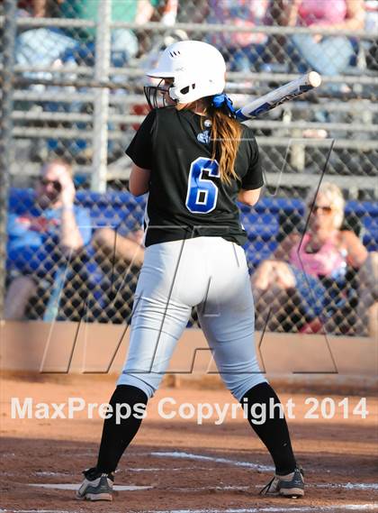 Thumbnail 1 in Valley Christian vs. San Manuel (AIA D4 Final) photogallery.