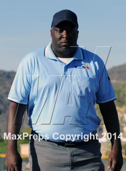 Thumbnail 2 in Valley Christian vs. San Manuel (AIA D4 Final) photogallery.