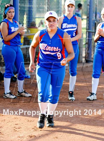 Thumbnail 1 in Valley Christian vs. San Manuel (AIA D4 Final) photogallery.