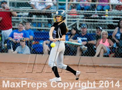 Thumbnail 2 in Valley Christian vs. San Manuel (AIA D4 Final) photogallery.