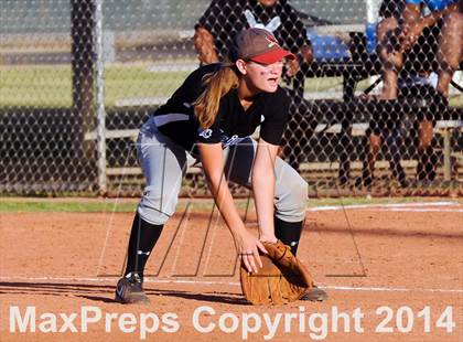 Thumbnail 2 in Valley Christian vs. San Manuel (AIA D4 Final) photogallery.