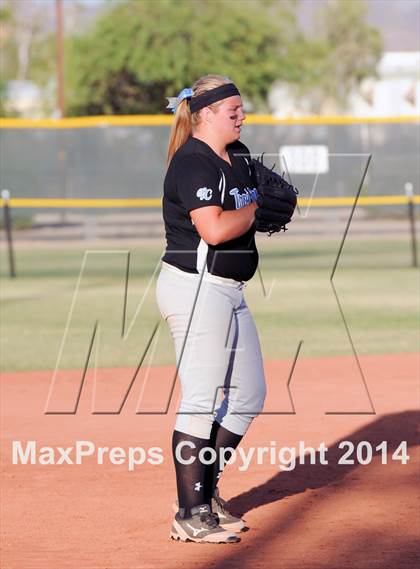 Thumbnail 1 in Valley Christian vs. San Manuel (AIA D4 Final) photogallery.