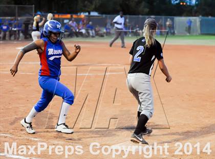 Thumbnail 1 in Valley Christian vs. San Manuel (AIA D4 Final) photogallery.