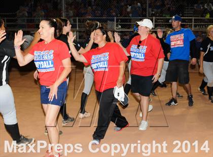 Thumbnail 3 in Valley Christian vs. San Manuel (AIA D4 Final) photogallery.