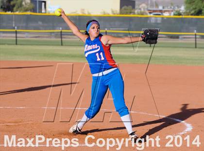 Thumbnail 1 in Valley Christian vs. San Manuel (AIA D4 Final) photogallery.
