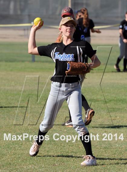 Thumbnail 1 in Valley Christian vs. San Manuel (AIA D4 Final) photogallery.