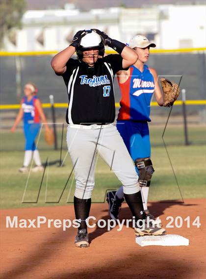 Thumbnail 3 in Valley Christian vs. San Manuel (AIA D4 Final) photogallery.