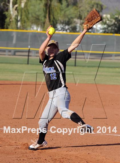 Thumbnail 2 in Valley Christian vs. San Manuel (AIA D4 Final) photogallery.