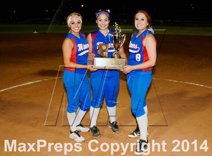 Thumbnail 2 in Valley Christian vs. San Manuel (AIA D4 Final) photogallery.