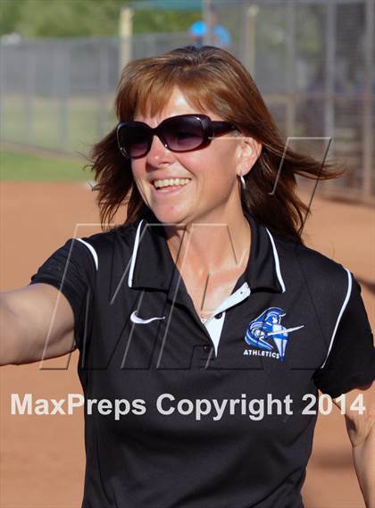Thumbnail 2 in Valley Christian vs. San Manuel (AIA D4 Final) photogallery.