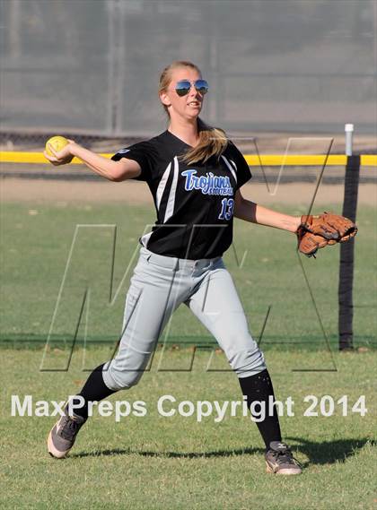 Thumbnail 1 in Valley Christian vs. San Manuel (AIA D4 Final) photogallery.