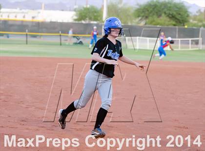 Thumbnail 3 in Valley Christian vs. San Manuel (AIA D4 Final) photogallery.
