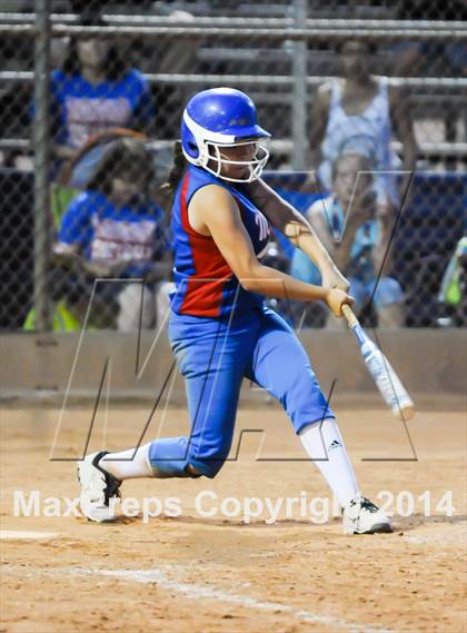 Thumbnail 1 in Valley Christian vs. San Manuel (AIA D4 Final) photogallery.