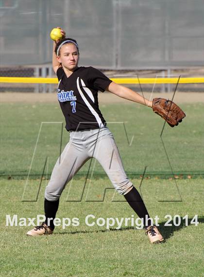 Thumbnail 2 in Valley Christian vs. San Manuel (AIA D4 Final) photogallery.