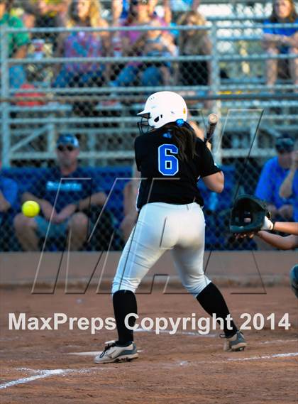Thumbnail 1 in Valley Christian vs. San Manuel (AIA D4 Final) photogallery.