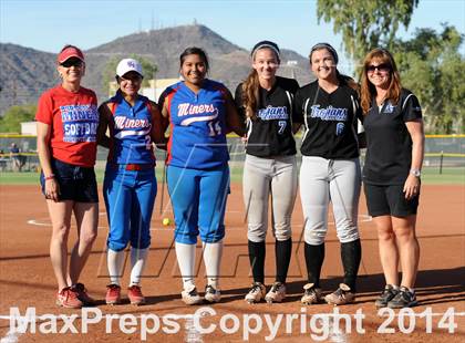 Thumbnail 3 in Valley Christian vs. San Manuel (AIA D4 Final) photogallery.