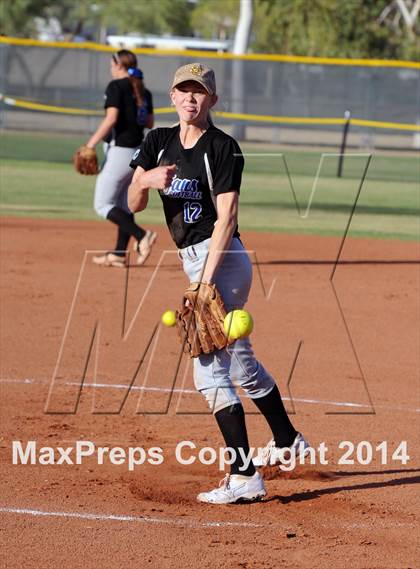 Thumbnail 2 in Valley Christian vs. San Manuel (AIA D4 Final) photogallery.