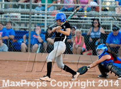 Thumbnail 3 in Valley Christian vs. San Manuel (AIA D4 Final) photogallery.