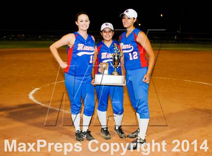 Thumbnail 1 in Valley Christian vs. San Manuel (AIA D4 Final) photogallery.