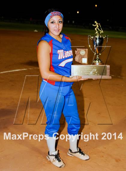 Thumbnail 3 in Valley Christian vs. San Manuel (AIA D4 Final) photogallery.