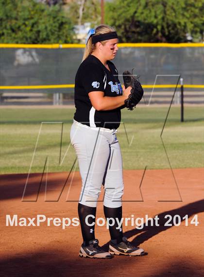 Thumbnail 1 in Valley Christian vs. San Manuel (AIA D4 Final) photogallery.