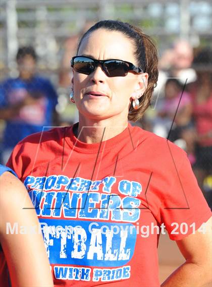 Thumbnail 2 in Valley Christian vs. San Manuel (AIA D4 Final) photogallery.