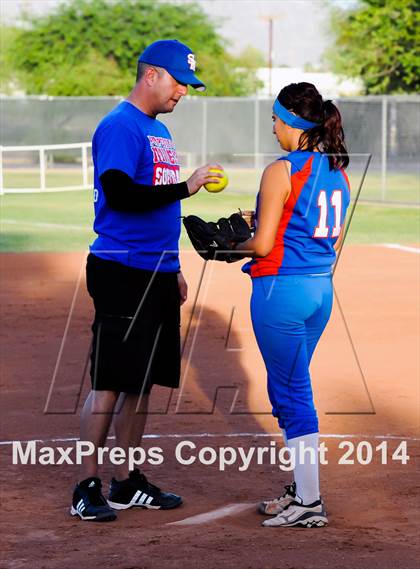Thumbnail 3 in Valley Christian vs. San Manuel (AIA D4 Final) photogallery.