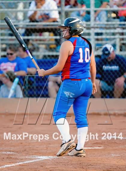 Thumbnail 2 in Valley Christian vs. San Manuel (AIA D4 Final) photogallery.