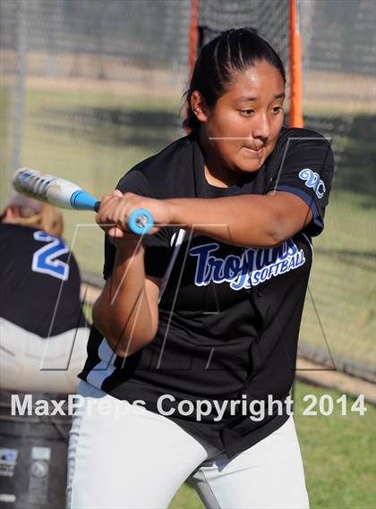 Thumbnail 1 in Valley Christian vs. San Manuel (AIA D4 Final) photogallery.