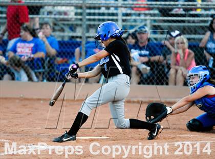 Thumbnail 2 in Valley Christian vs. San Manuel (AIA D4 Final) photogallery.