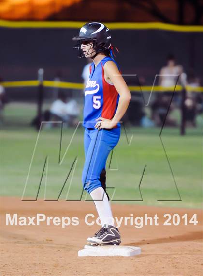 Thumbnail 1 in Valley Christian vs. San Manuel (AIA D4 Final) photogallery.