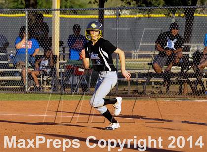 Thumbnail 3 in Valley Christian vs. San Manuel (AIA D4 Final) photogallery.